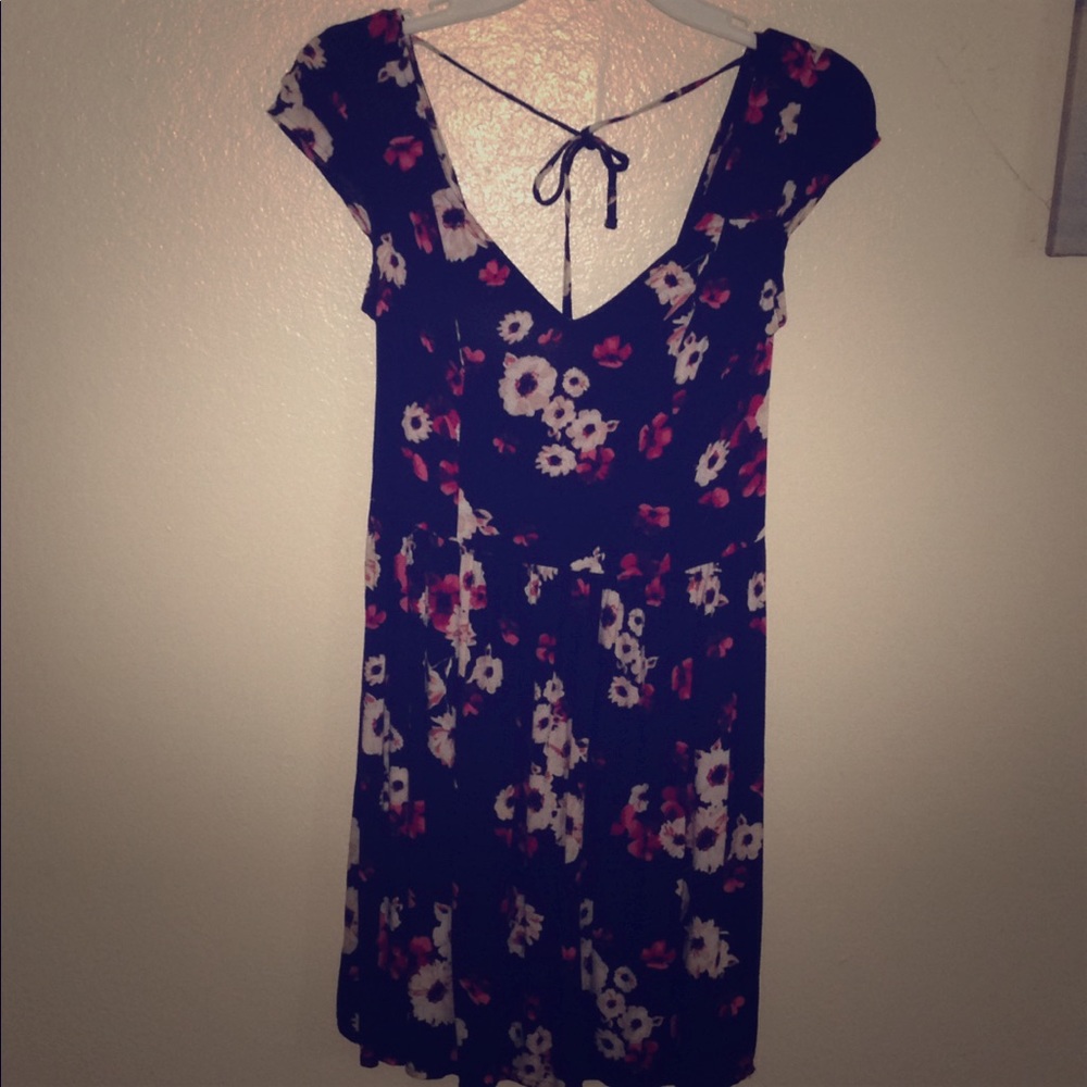 Size medium Hollister dress